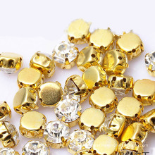 Hot sell crystal rhinestone glass bead with clow sewing accessories wholesale sew on crystal beads for garment accessory